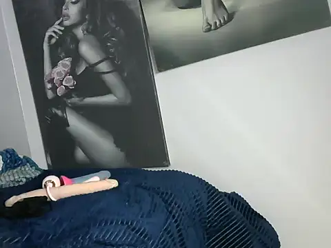 Petite lexii online show from November 2025 01:01:02 PM