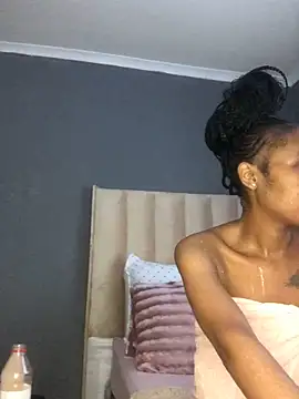 Snapshot of Nicole_Liam_ chatting on October 2025 10:58:02 AM Nicole Liam online show from October 2025 10:58:02 AM