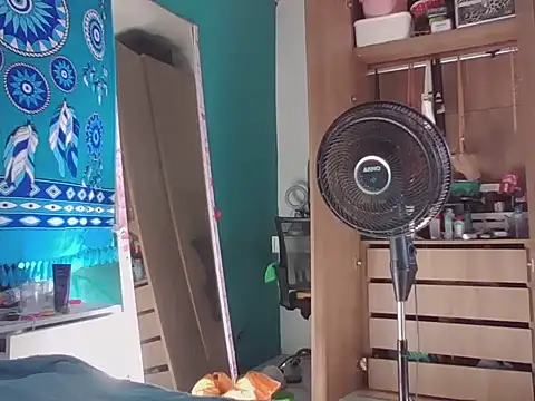 Snapshot of GermanxMD chatting on September 2025 06:57:02 PM GermanxMD online show from September 2025 06:57:02 PM