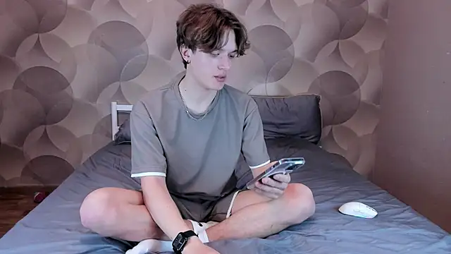 Ian Flor online show from April 2026 03:17:01 PM