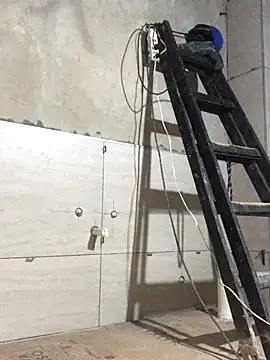 Edanvvv online show from October 2025 12:52:02 PM