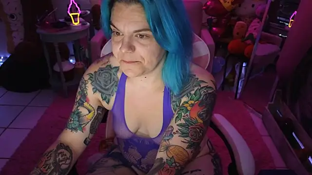 Snapshot of CherryBombBomb chatting on September 2025 05:19:02 AM CherryBombBomb online show from September 2025 05:19:02 AM