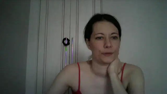 SunElizabeth online show from March 2025 01:07:02 PM