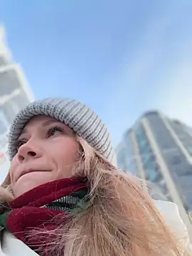 LavenderHot online show from February 2026 02:11:01 AM