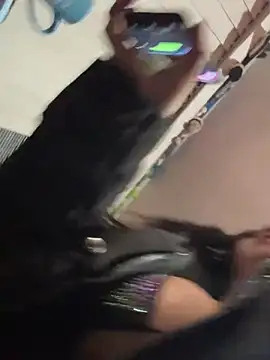 Snapshot of Gin4Cole chatting on February 2025 01:36:02 AM Gin4Cole online show from February 2025 01:36:02 AM