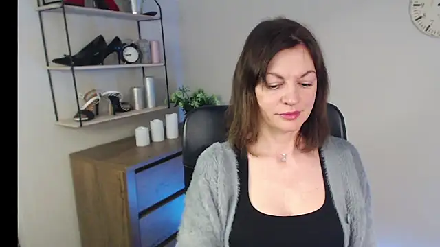 VivianWILD online show from February 2025 07:56:02 AM