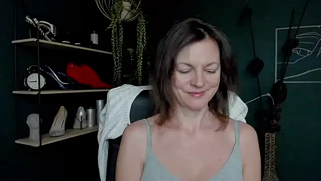 VivianWILD online show from March 2025 07:14:01 AM