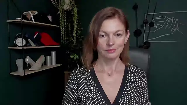 VivianWILD online show from September 2025 06:35:01 AM