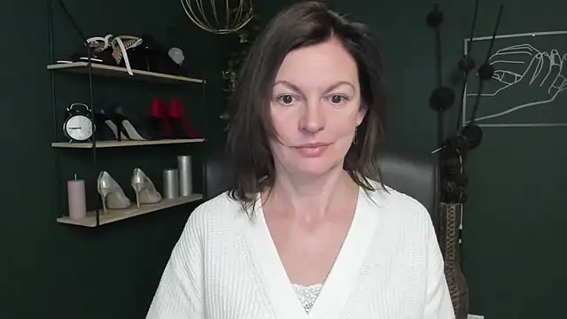 VivianWILD online show from September 2025 05:55:02 AM