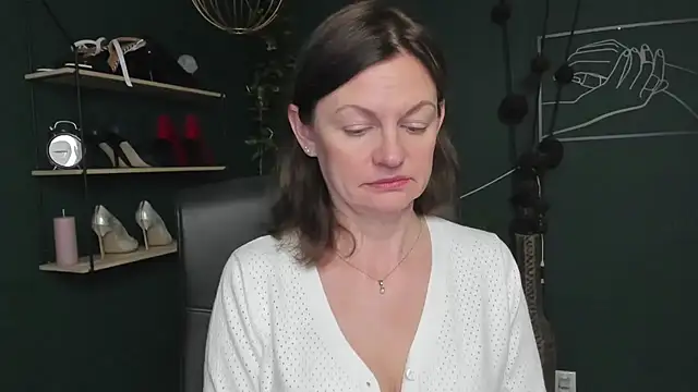 VivianWILD online show from October 2025 06:24:01 AM