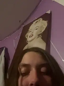 itzcheyduh online show from October 2025 03:07:01 AM