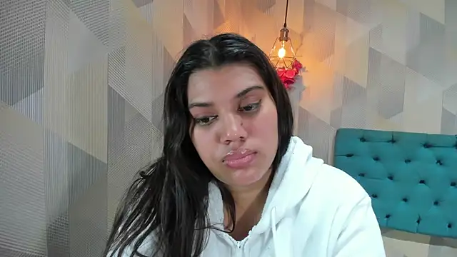 Snapshot of LindaBreeS chatting on June 2026 01:28:02 AM LindaBreeS online show from June 2026 01:28:02 AM