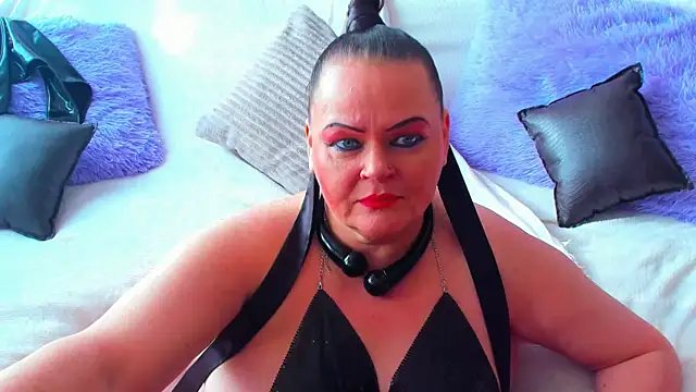 Snapshot of MilanaBiegert chatting on March 2025 07:07:02 AM MilanaBiegert online show from March 2025 07:07:02 AM