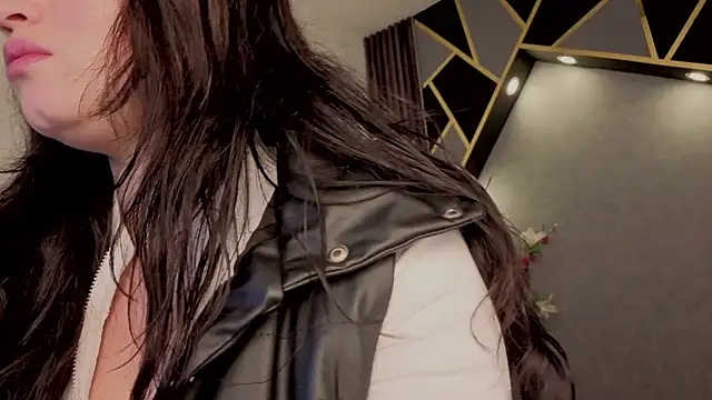 almma shy online show from September 2025 01:11:02 PM