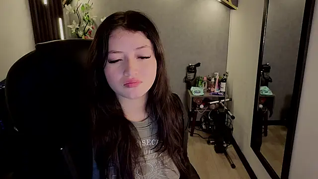 almma shy online show from September 2025 03:45:01 PM