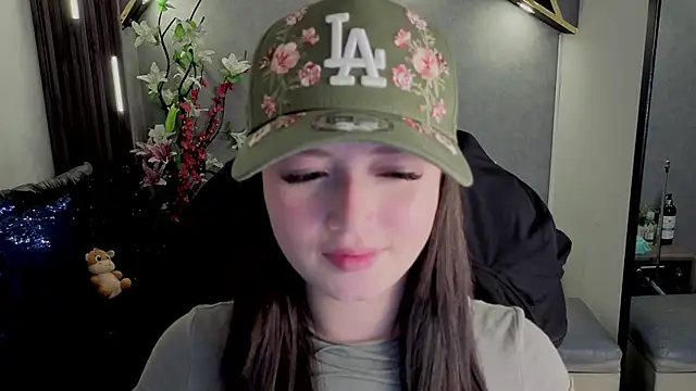 almma shy online show from September 2025 01:48:02 PM