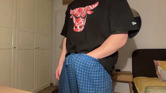 jungcock3210 online show from January 2026 03:49:02 PM