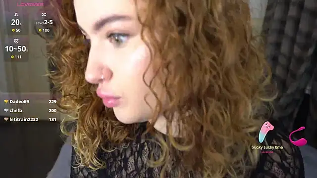 YesPussyClover online show from October 2025 07:48:02 PM