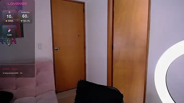 Emii Sweet online show from March 2026 07:55:02 PM