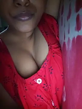 Snapshot of sexyindi_couple chatting on June 2026 12:11:01 PM sexyindi couple online show from June 2026 12:11:01 PM