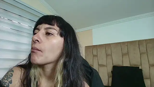 Naughty Kittenm online show from September 2025 11:37:02 AM