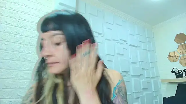 Naughty Kittenm online show from November 2025 11:32:02 AM