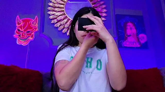 Snapshot of Julieta_Russell chatting on March 2025 01:40:01 PM Julieta Russell online show from March 2025 01:40:01 PM