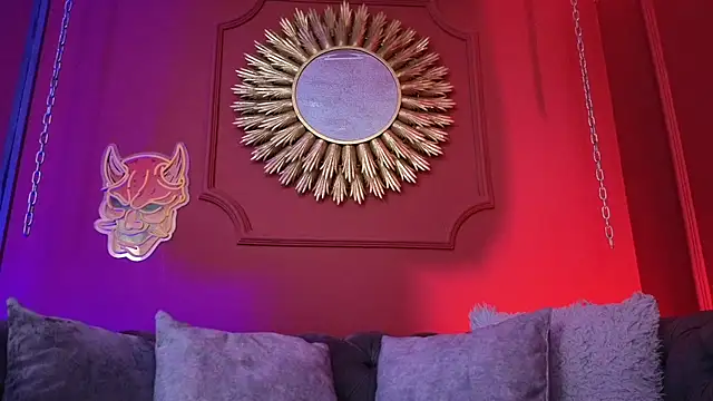 Snapshot of Julieta_Russell chatting on November 2025 12:27:01 PM Julieta Russell online show from November 2025 12:27:01 PM