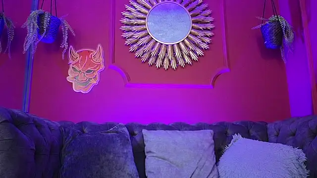 Snapshot of Julieta_Russell chatting on November 2025 11:57:02 AM Julieta Russell online show from November 2025 11:57:02 AM