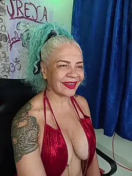 freyadevil333 online show from April 2026 08:20:01 AM