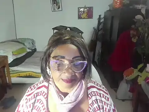 Snapshot of Mrs_mommy_ chatting on March 2025 05:31:01 PM Mrs mommy online show from March 2025 05:31:01 PM