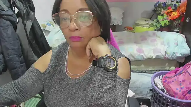 Snapshot of Mrs_mommy_ chatting on May 2026 11:46:02 PM Mrs mommy online show from May 2026 11:46:02 PM