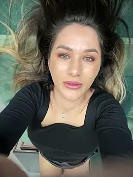 Snapshot of HotXMom chatting on February 2025 07:29:01 AM HotXMom online show from February 2025 07:29:01 AM