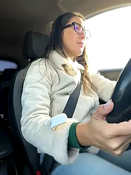 Snapshot of HotXMom chatting on September 2025 05:44:01 AM HotXMom online show from September 2025 05:44:01 AM