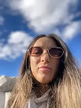 Snapshot of HotXMom chatting on October 2025 11:55:01 AM HotXMom online show from October 2025 11:55:01 AM