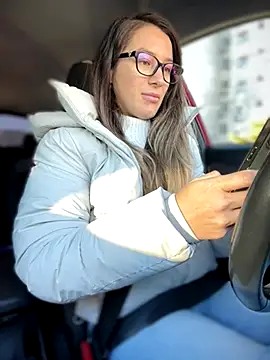 Snapshot of HotXMom chatting on October 2025 06:03:02 AM HotXMom online show from October 2025 06:03:02 AM