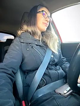 Snapshot of HotXMom chatting on November 2025 06:36:01 AM HotXMom online show from November 2025 06:36:01 AM