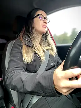 Snapshot of HotXMom chatting on November 2025 06:34:01 AM HotXMom online show from November 2025 06:34:01 AM