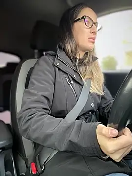 Snapshot of HotXMom chatting on November 2025 06:45:01 AM HotXMom online show from November 2025 06:45:01 AM