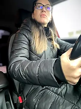 Snapshot of HotXMom chatting on November 2025 06:46:02 AM HotXMom online show from November 2025 06:46:02 AM