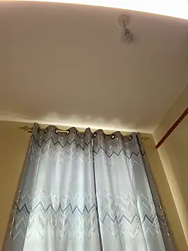 Linahlove online show from March 2026 01:37:01 PM