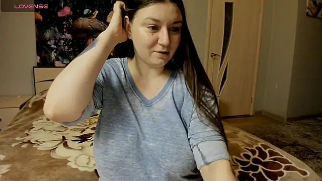 AlisaBacker online show from November 2025 06:04:02 PM