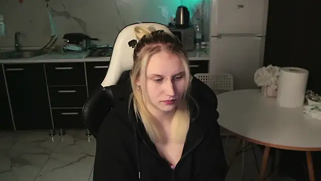 MertyXX online show from April 2026 09:09:01 PM