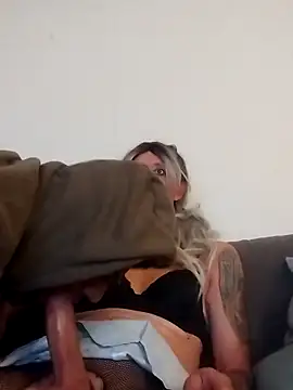 Snapshot of AlexiaXXL chatting on April 2026 11:37:02 PM AlexiaXXL online show from April 2026 11:37:02 PM