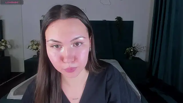 Snapshot of GIGI_BENNET chatting on December 2024 06:52:02 PM GIGI BENNET online show from December 2024 06:52:02 PM