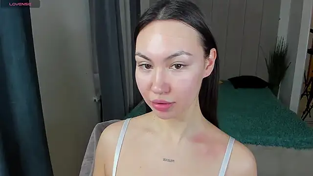 Snapshot of GIGI_BENNET chatting on March 2025 05:42:01 AM GIGI BENNET online show from March 2025 05:42:01 AM
