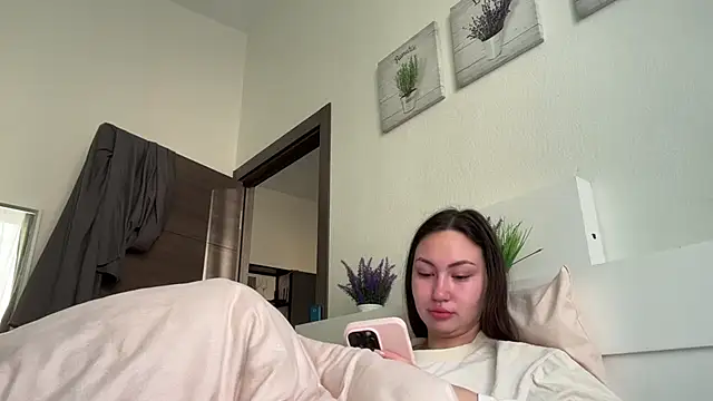 Snapshot of GIGI_BENNET chatting on October 2025 05:35:02 AM GIGI BENNET online show from October 2025 05:35:02 AM