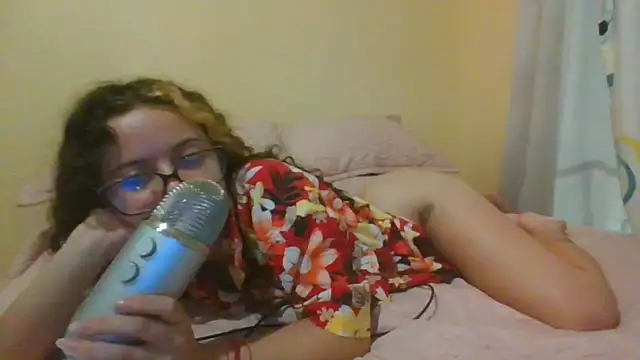 frikigyal online show from February 2025 02:41:01 AM