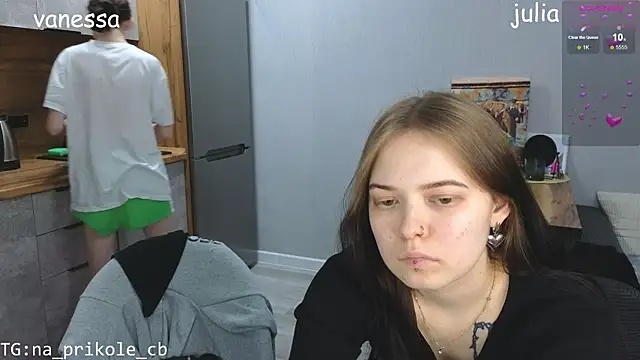 Snapshot of doll_lol_ chatting on December 2024 08:03:02 PM doll lol online show from December 2024 08:03:02 PM