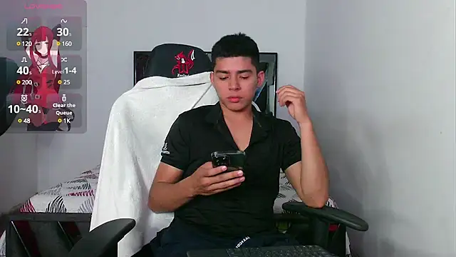 Snapshot of cutes_baby chatting on December 2024 06:37:02 AM cutes baby online show from December 2024 06:37:02 AM